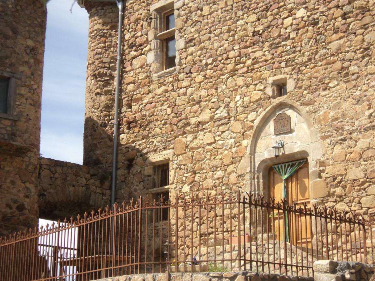 Le Donjon De La Reine Margot Bed & Breakfast Beaumont  Luaran gambar